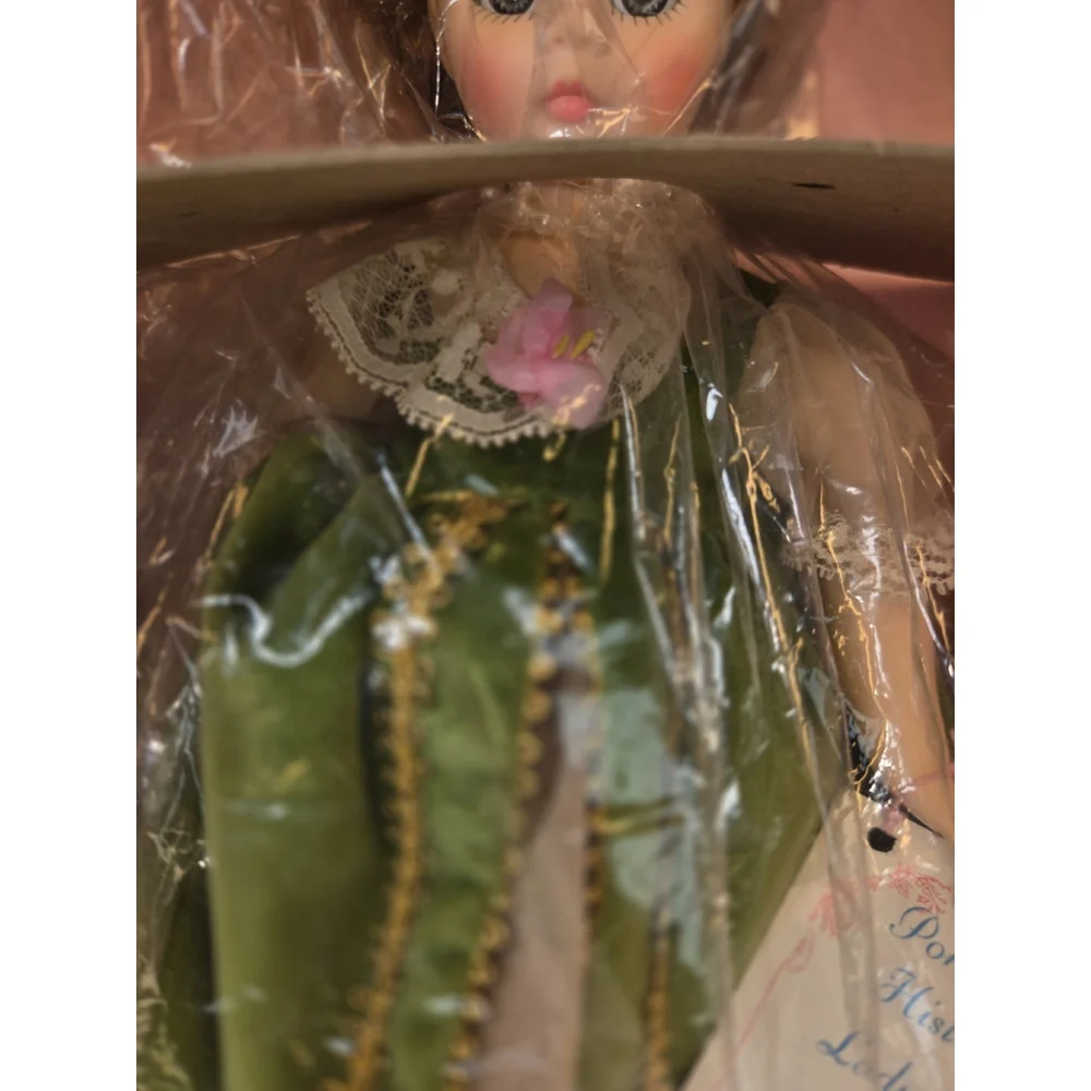 Madame Alexander Lady Hamilton #1338 Doll – 12” Portrait of Children‎ – NRFB –